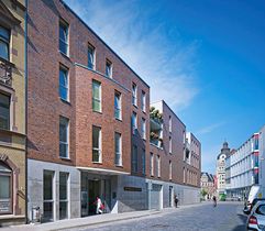 Haupteingang Bildungshaus St. Ursula in Erfurt