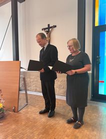 Dr. Arne Koscielny und Carola Kunert bei der Abschlussrede